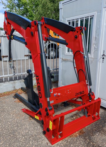 Blackbull JX80 típusú homlokrakodó